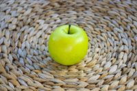 Интересные факты о здоровье - Запах яблока предотвращает клаустрофобию